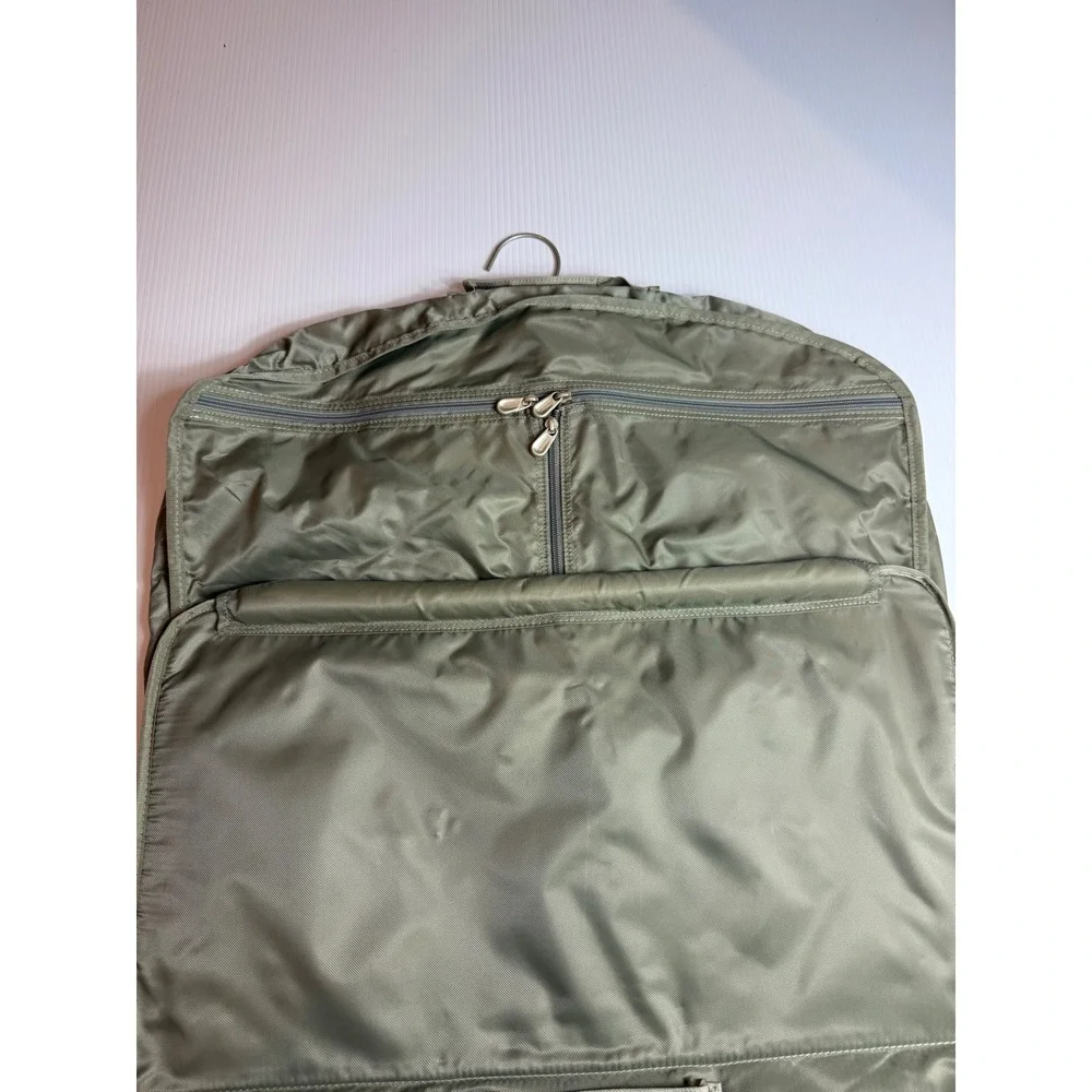 Briggs & Riley‎ Olive Green Ballistic Nylon Tri-Fold Hanging Garment Bag Travel
